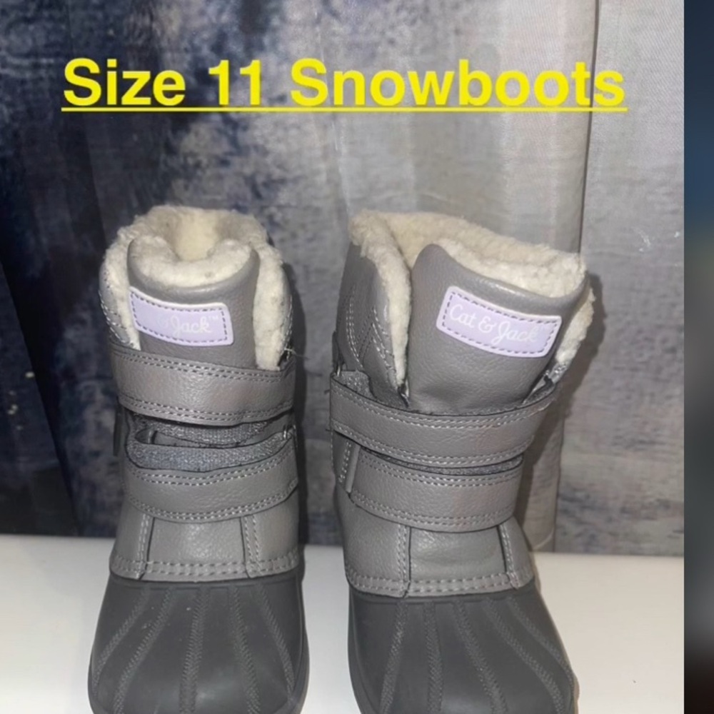 Cat & Jack Gray Snow Boots with Cozy Lining